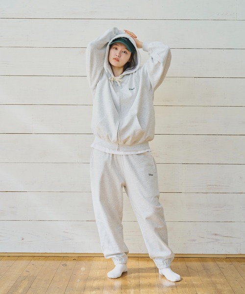 BROKEN BASE（ブロークンベース） パーカー スモールロゴジップ