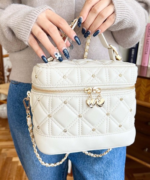 moment+ ショルダーバッグ バッグ ハートチャームビジューキルティング