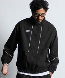 umbro（アンブロ） ナイロンジャケット × BLACK LABEL SET-UP FIELD