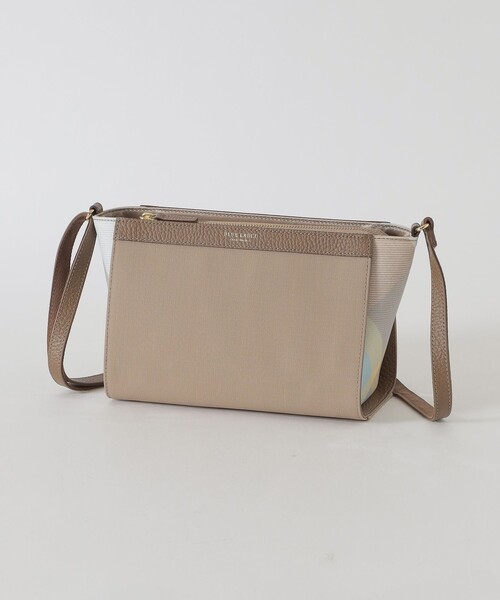 BLUE LABEL CRESTBRIDGE（ブルーレーベルクレストブリッジ