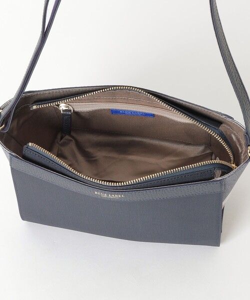 BLUE LABEL CRESTBRIDGE（ブルーレーベルクレストブリッジ