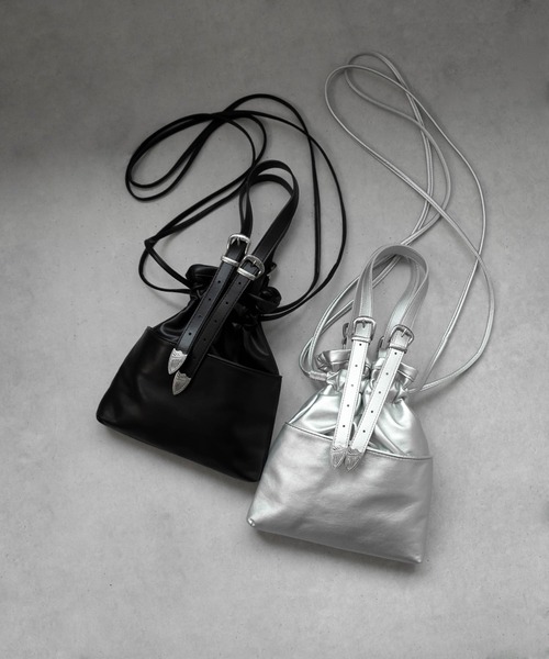 SVEC（シュベック） ショルダーバッグ バッグ バックルベルト 巾着