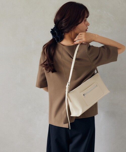 ADAM ET ROPE'（アダムエロペ） ショルダーバッグ バッグ 「赤埴奈津子