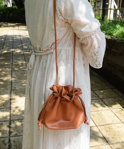 ショルダーバッグ バッグ 2WAYレザー巾着ショルダーバッグ レディース