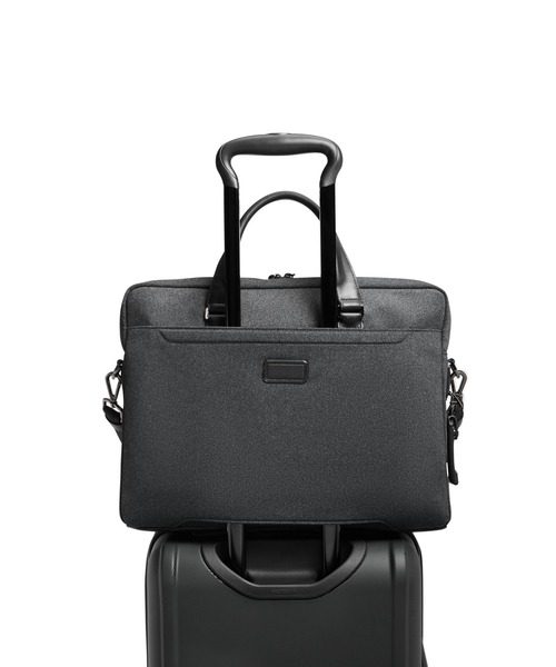 TUMI（トゥミ） ビジネスバッグ HARRISON 「アヴォンデール」トップ