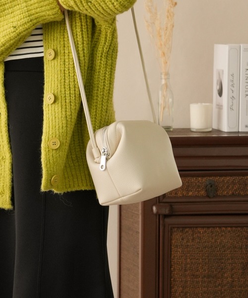 IAMUSE ショルダーバッグ バッグ レディース 「コロンとしたフォルムが