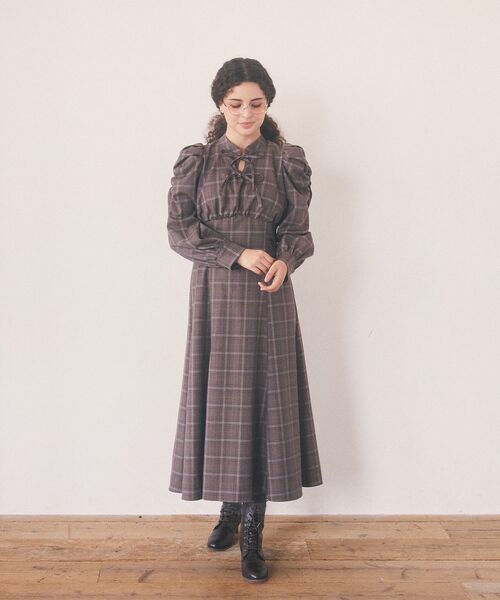 Maison de FLEUR（メゾンドフルール） ワンピース 聡明な淑女の