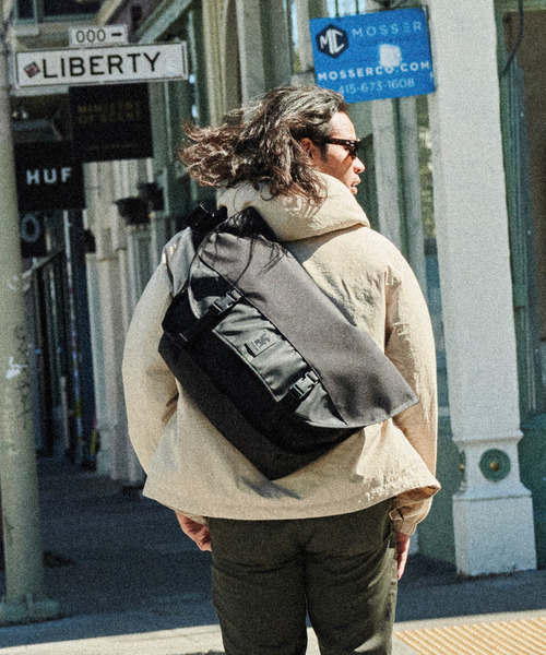 CHROME（クローム） ショルダーバッグ メンズ レディース : ZOZOTOWN