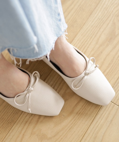 SESTO（セスト） パンプス やわらかスムース素材のスクエアトゥ甲深