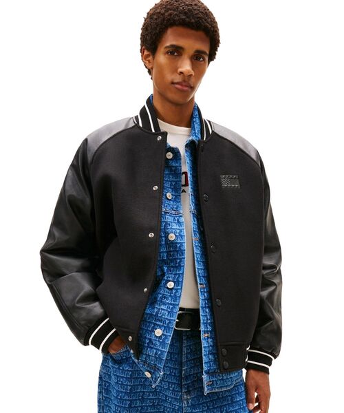 TOMMY JEANS（トミー・ジーンズ） ブルゾン アウター フラッグバー