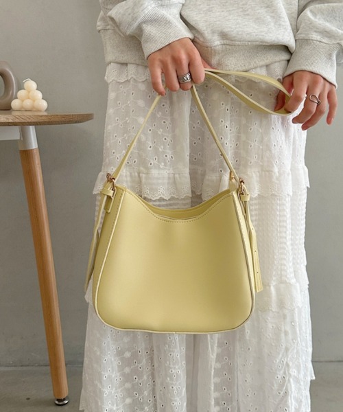 CLEA ショルダーバッグ バッグ 「6色展開」ワンハンドルハーフムーン