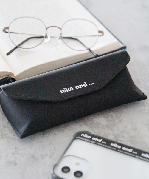 niko and…（ニコアンド） 文房具 オリジナルニコロゴ眼鏡ケース