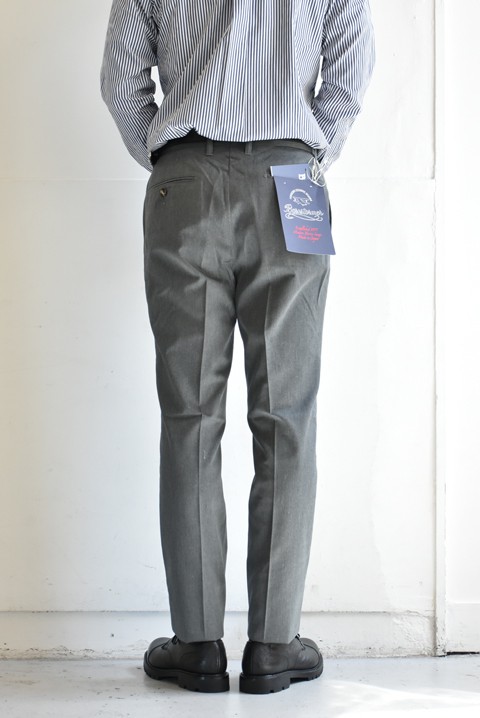 BARNSTORMER（バーンストーマー） ノータックドレスチノパンツ グレー