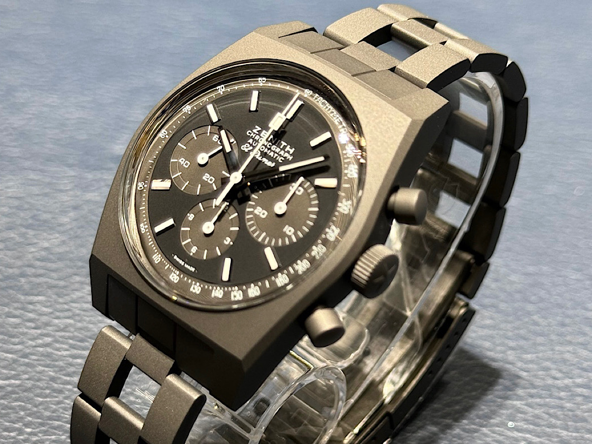 ゼニスで一番軽量な時計？ダークな質感が魅力の『クロノマスター