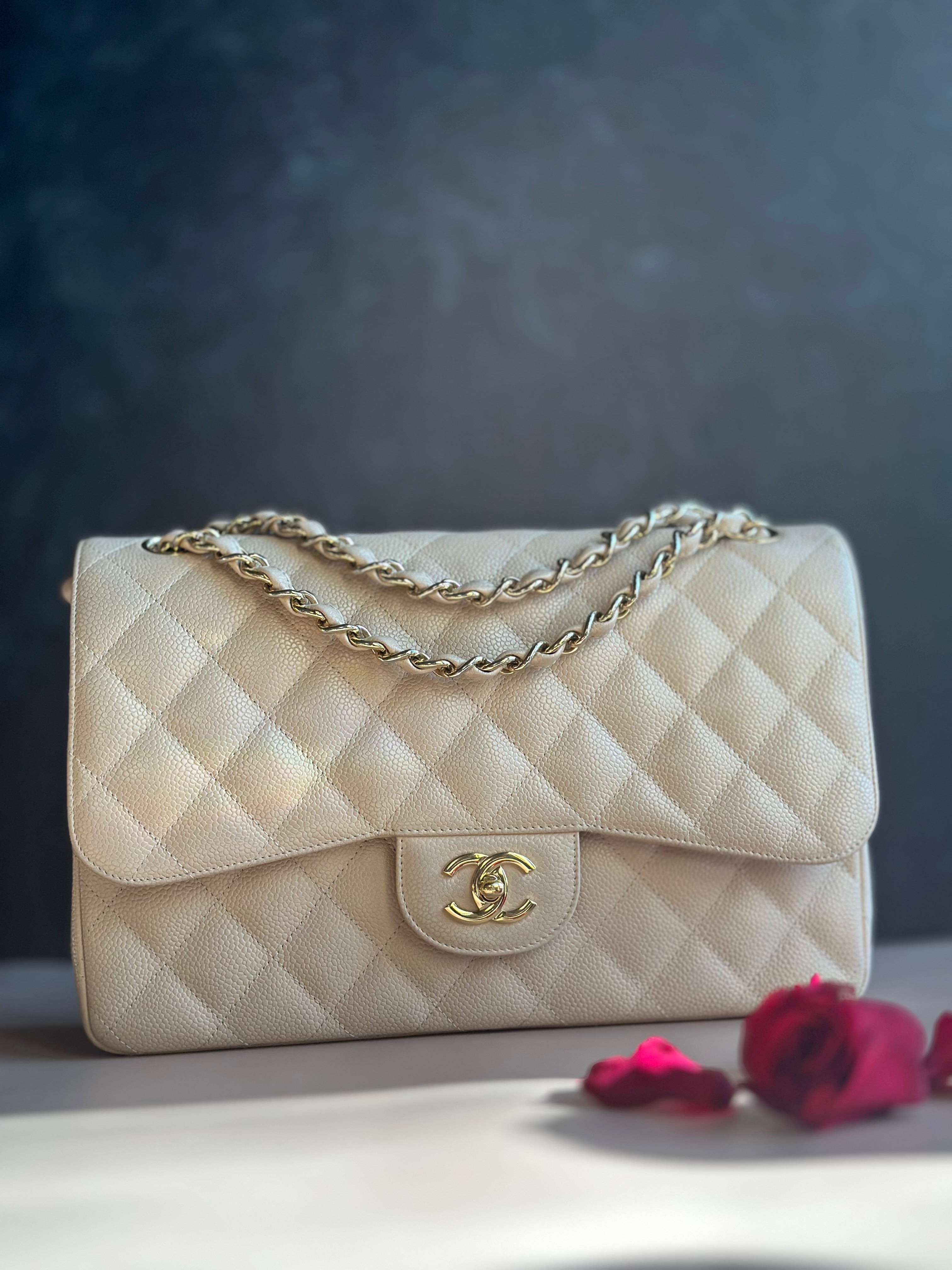 Chanel jumbo Beige Clair Classic Flap