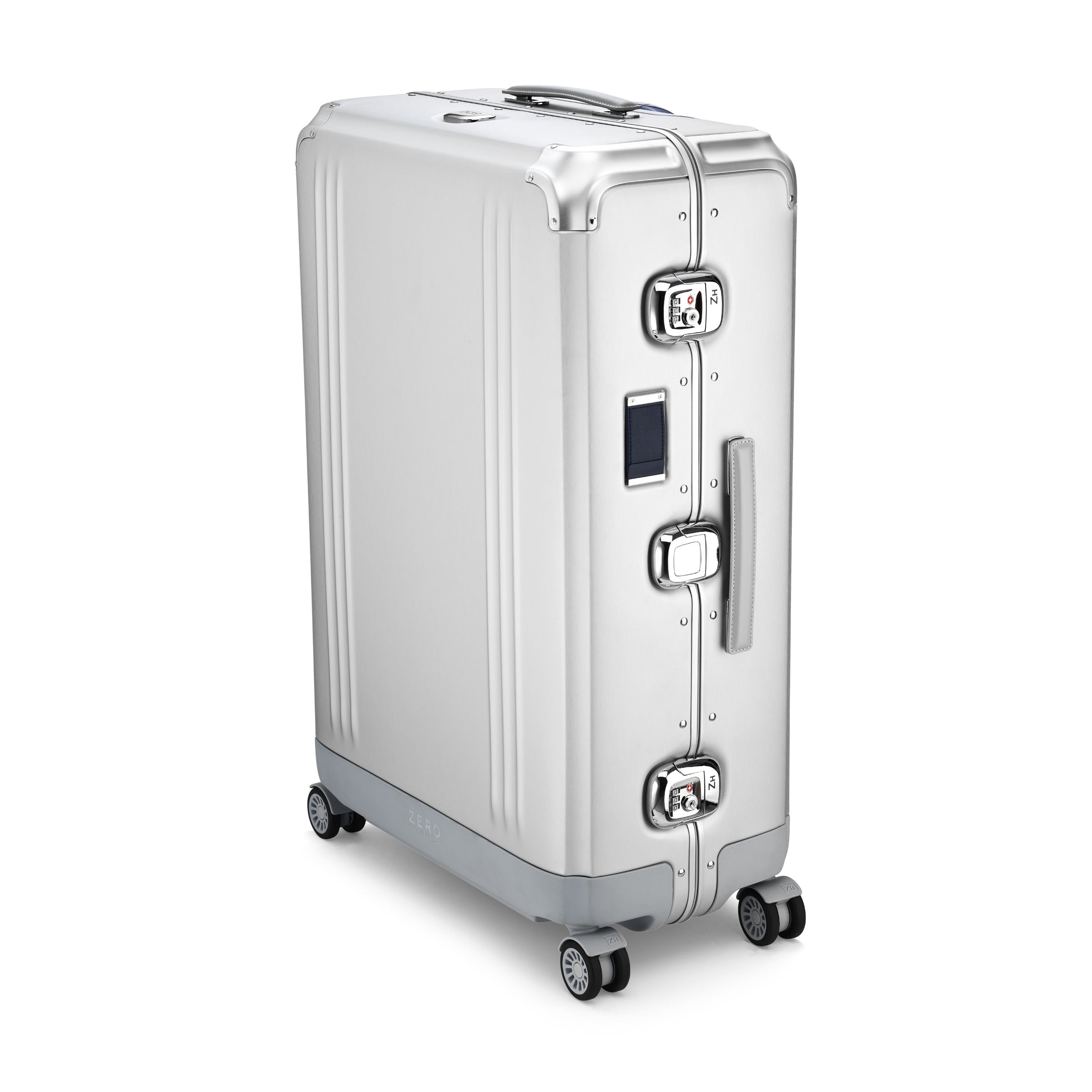 Pursuit Aluminum | Large Travel Case | Zero Halliburton