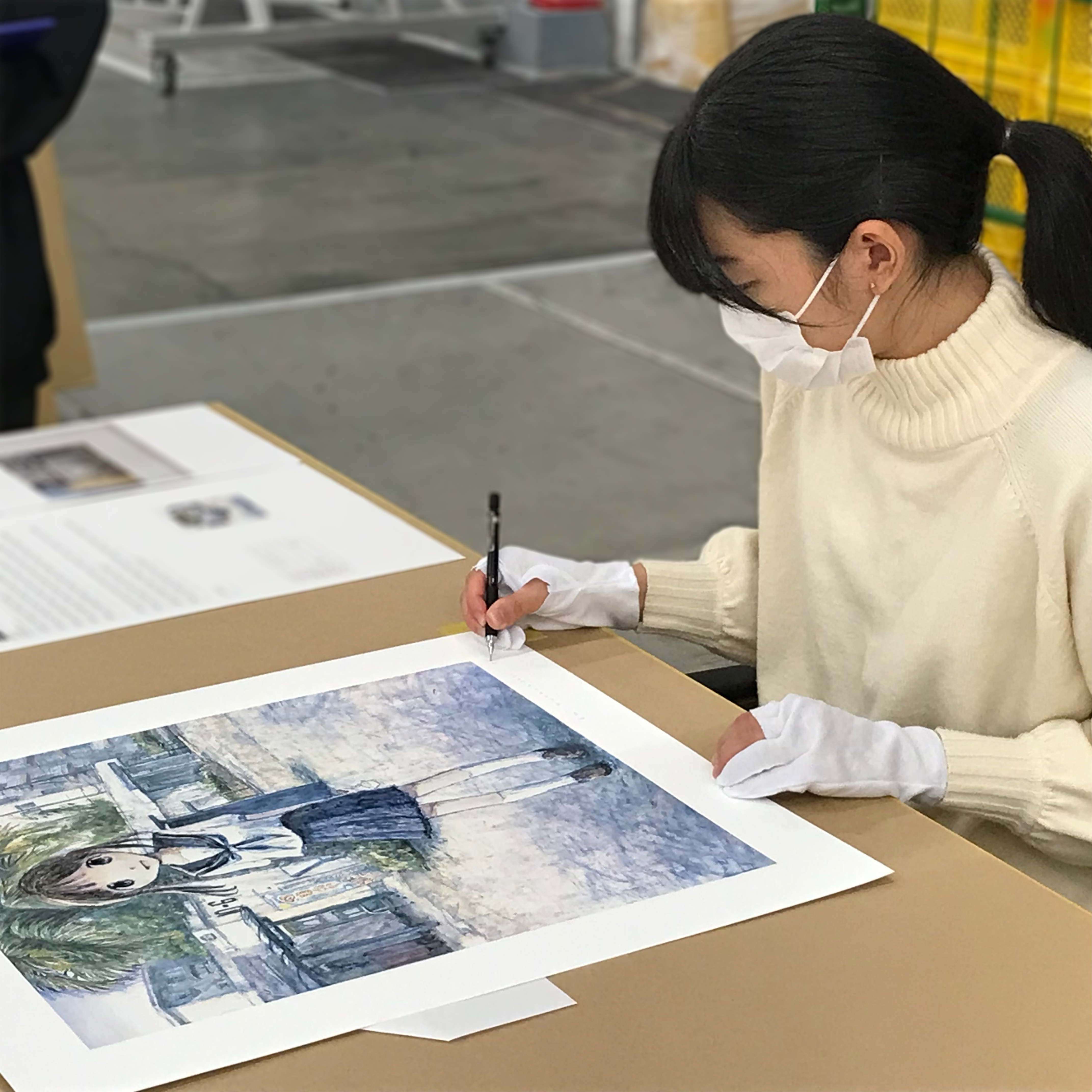 5月23日(火)12時よりWEBショップにて、くらやえみエディションサイン