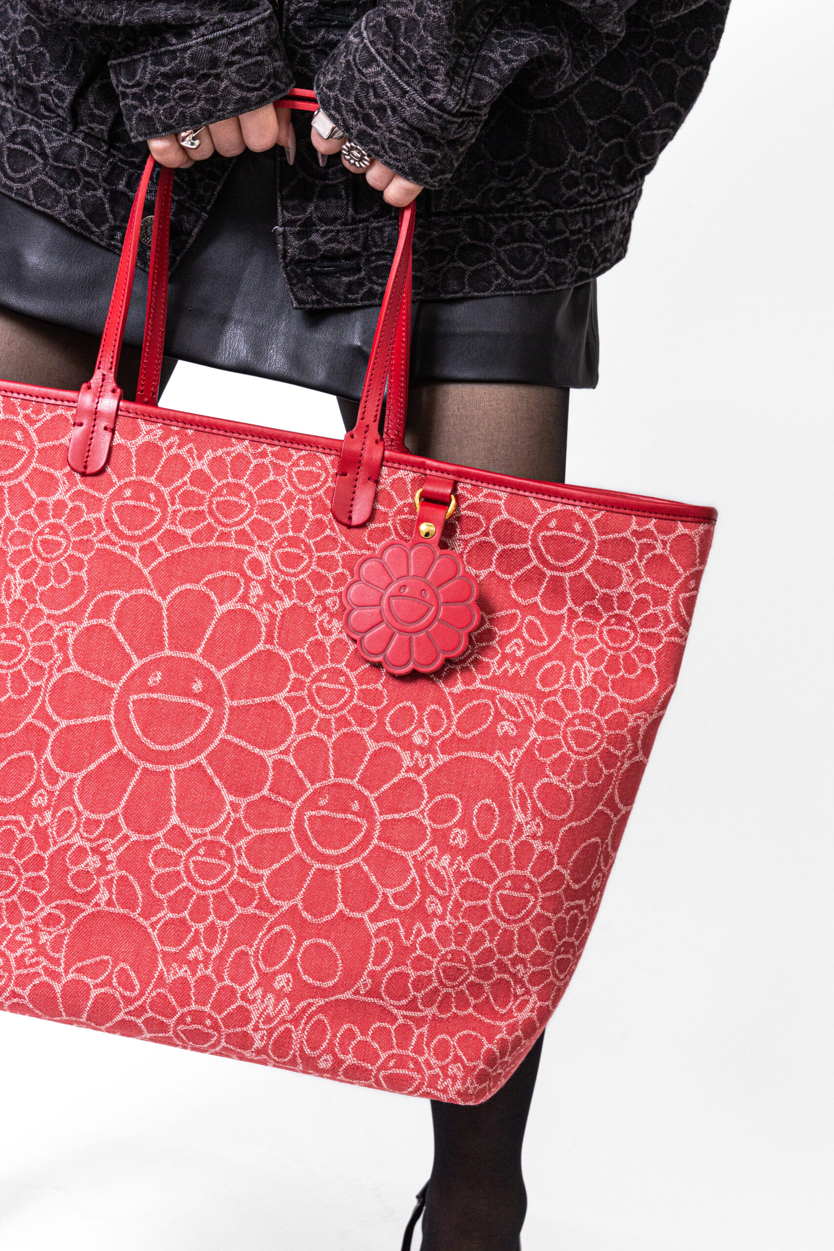 1月5日（月）20時WEBショップより、『TM／KK』デニムトートバッグ新色