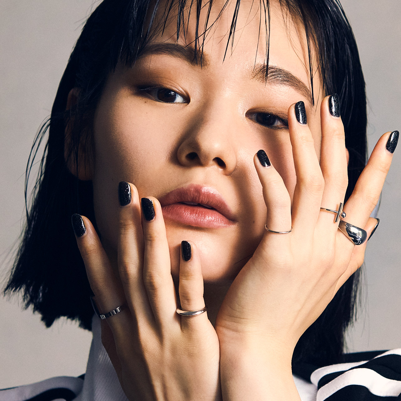 剥がせるピールオフのジェルネイルキット | ZIIN（ジ・イン）公式ZIIN