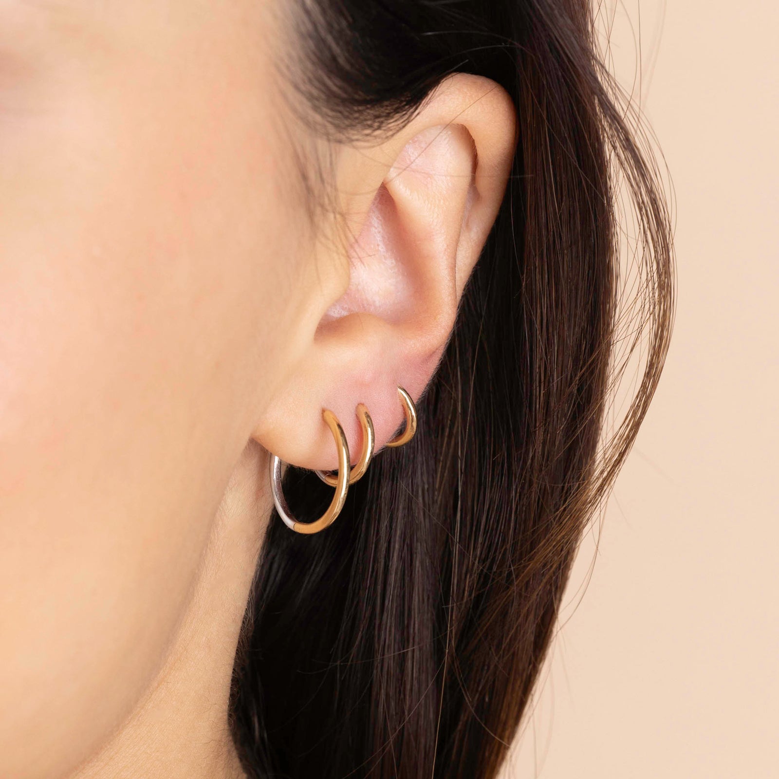 Zoë Chicco 14k Two Tone Gold Hinge Huggie Hoop Earrings – ZOË CHICCO