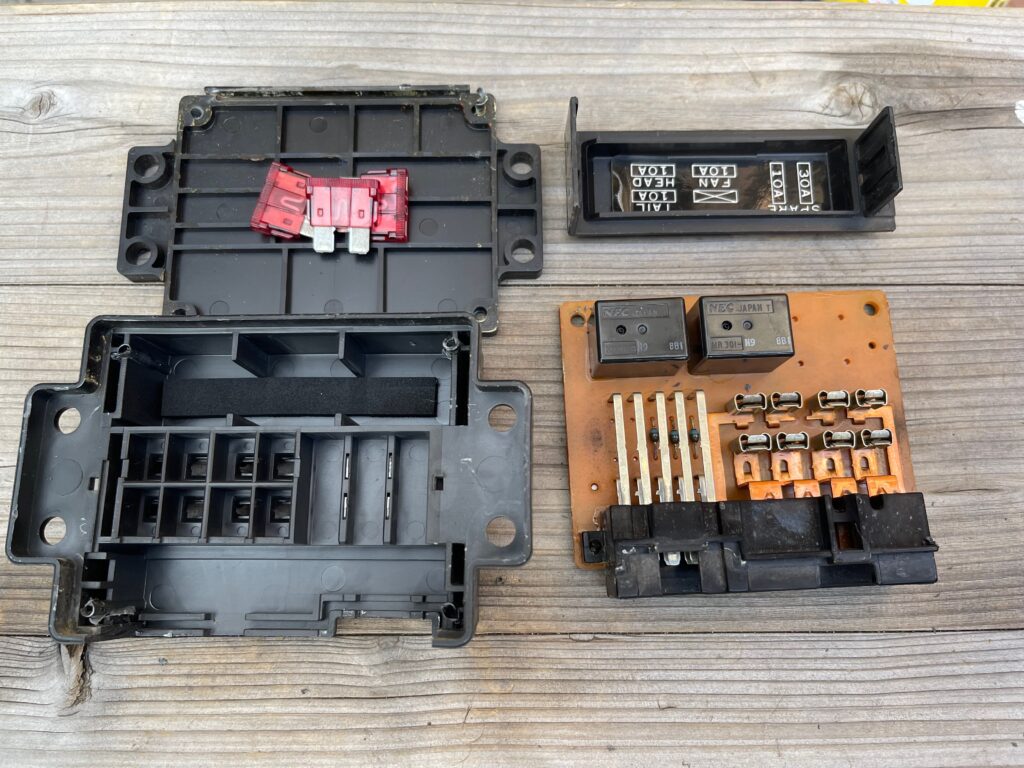 ジャンクションボックス - 鯱主補完計画〜ZX10ブログ