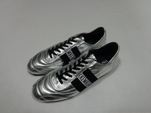 DIRK BIKKEMBERGS SILVER LEATHER SNEAKER（ダークビッケンバーグ 銀本