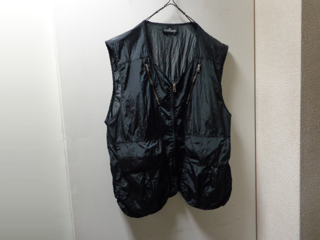 STONE ISLAND NYLON VEST(ストーンアイランド シワ加工入り ナイロン