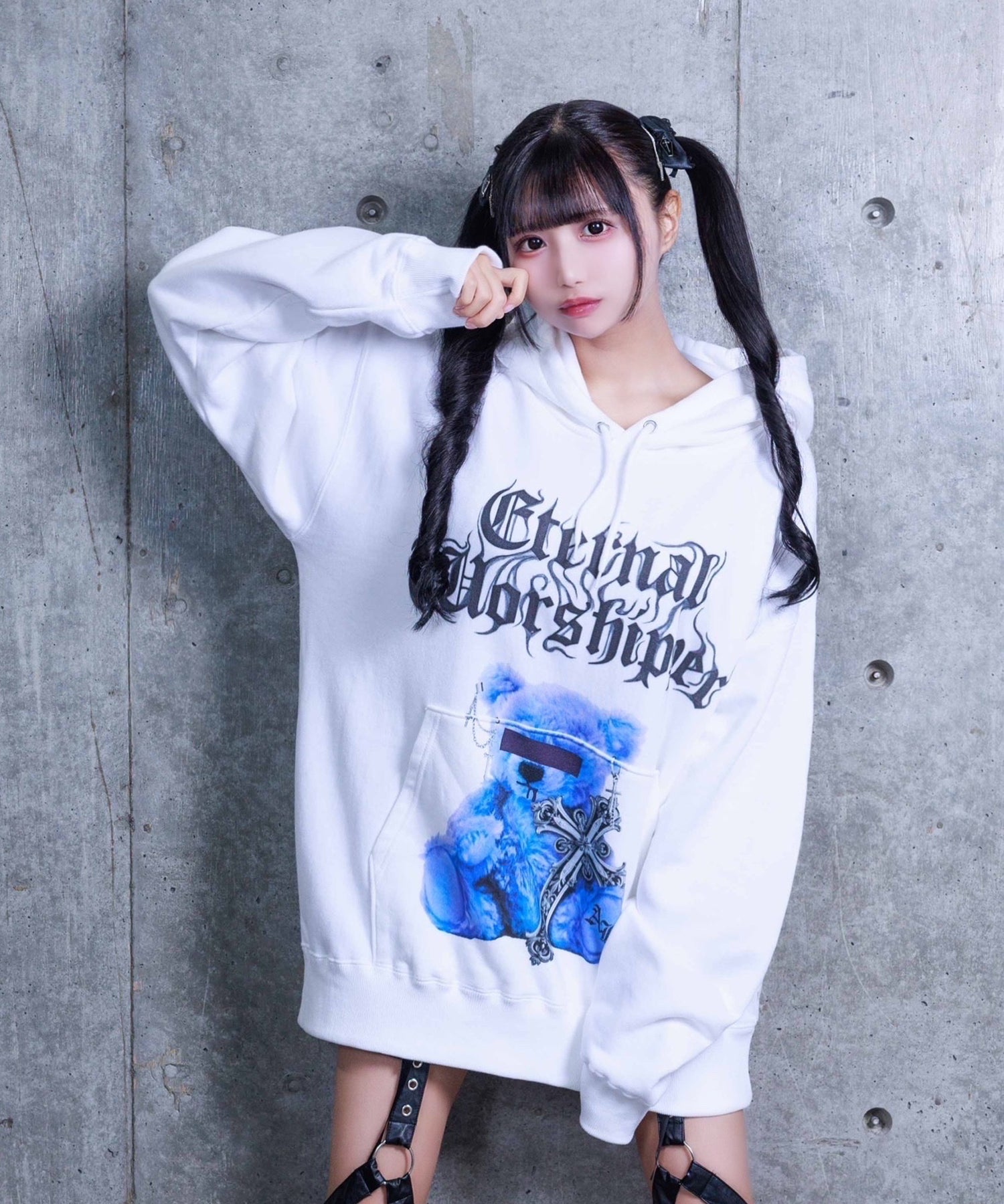 CROSS BEARプリントパーカー– A AM STUDIO