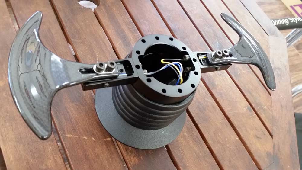 ステアリングボス｜フィアット・アバルトのことならTRUCCO（トゥルッコ）