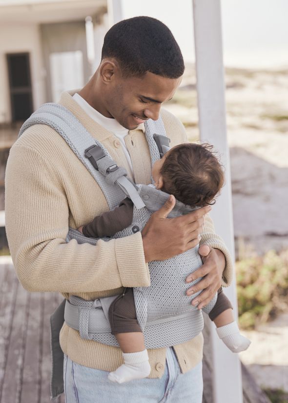 Baby Carrier Harmony—comfy, padded back support | BabyBjörn