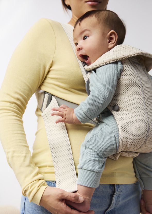 Baby Carrier Mini—perfect for a newborn | BabyBjörn