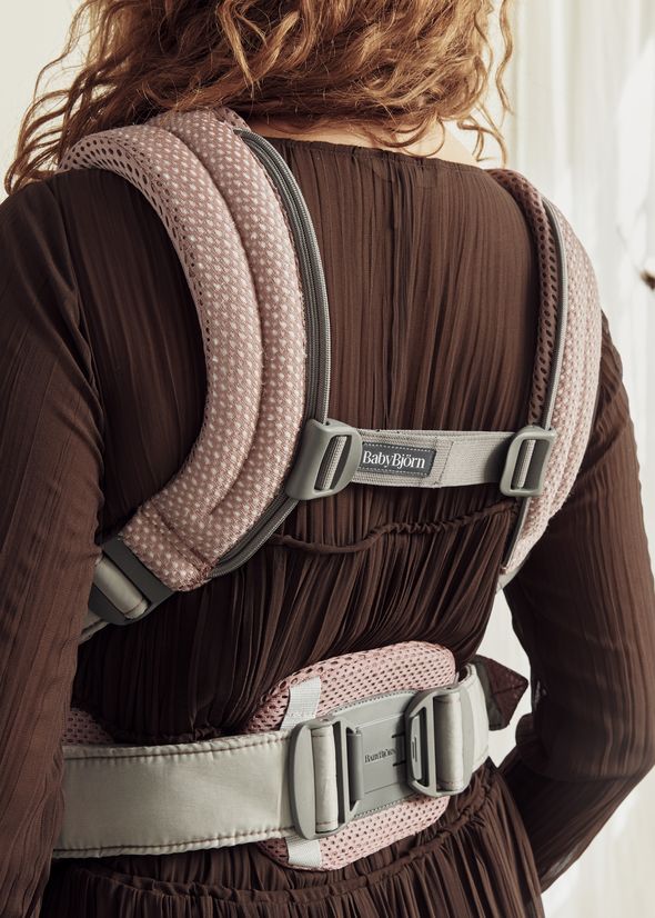 Baby Carrier Harmony—comfy, padded back support | BabyBjörn
