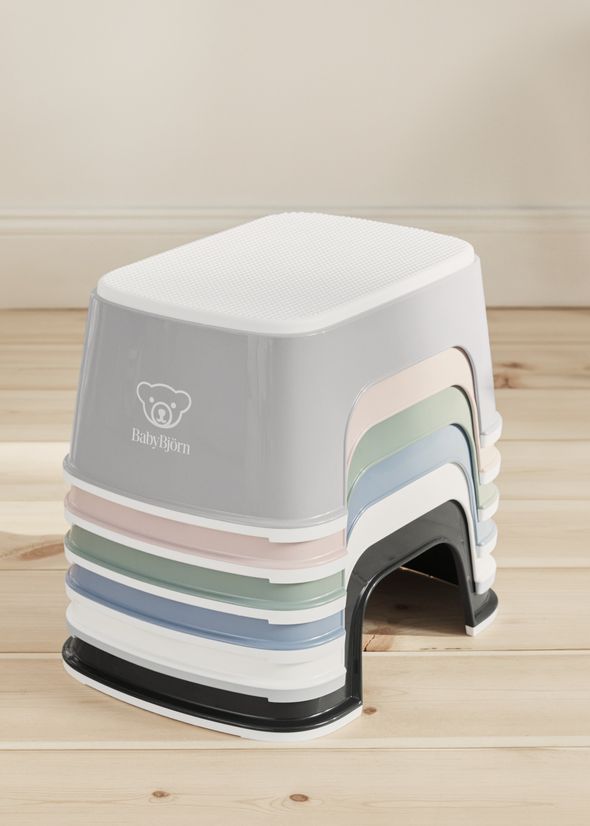 Stable, non-slip step stool | BabyBjörn