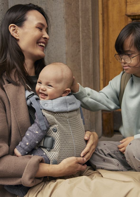 公式】ベビーキャリア HARMONY｜ベビービョルンの抱っこ紐 | BabyBjörn