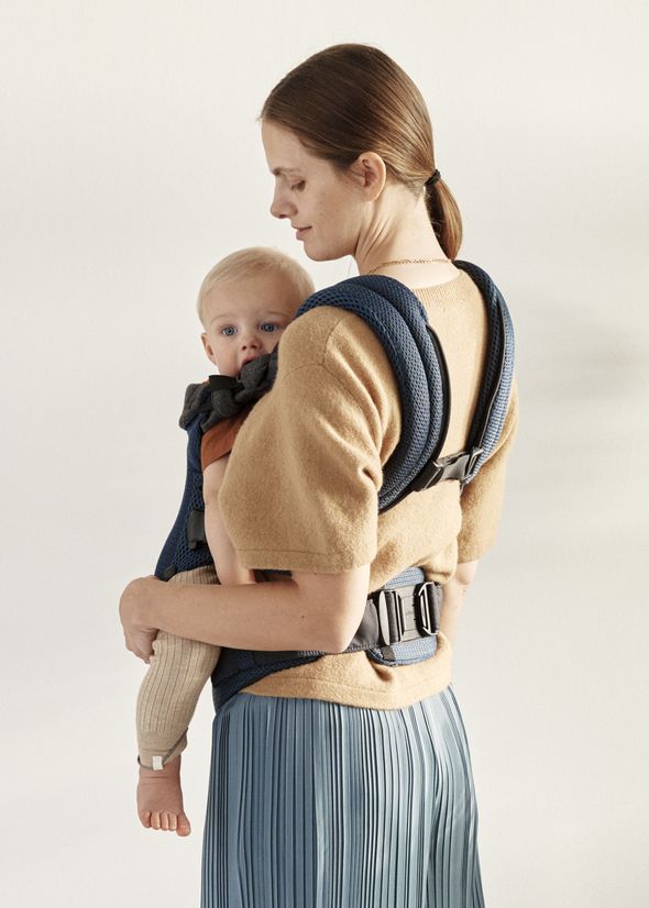 Baby Carrier Harmony—comfy, padded back support | BabyBjörn