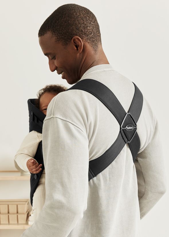 Baby Carrier Mini—perfect for a newborn | BabyBjörn