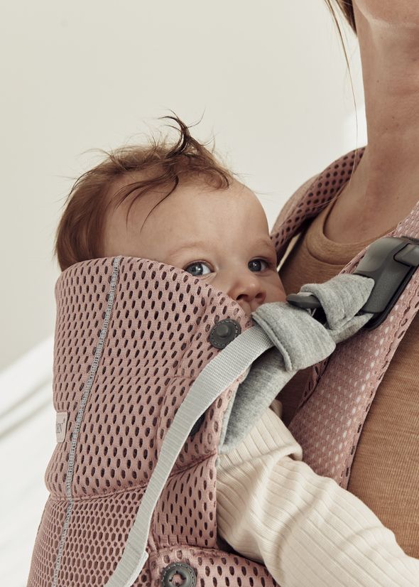 Baby Carrier Harmony—comfy, padded back support | BabyBjörn