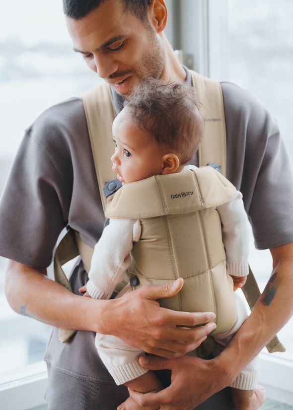 Baby Carrier Mini—perfect for a newborn | BabyBjörn