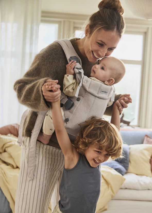 Baby Carrier Harmony—comfy, padded back support | BabyBjörn