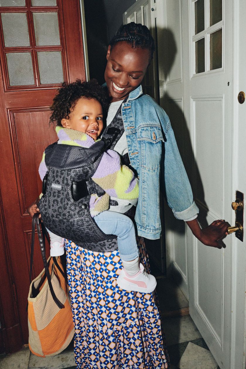 Baby Carrier One Air in flexible, airy mesh | BabyBjörn