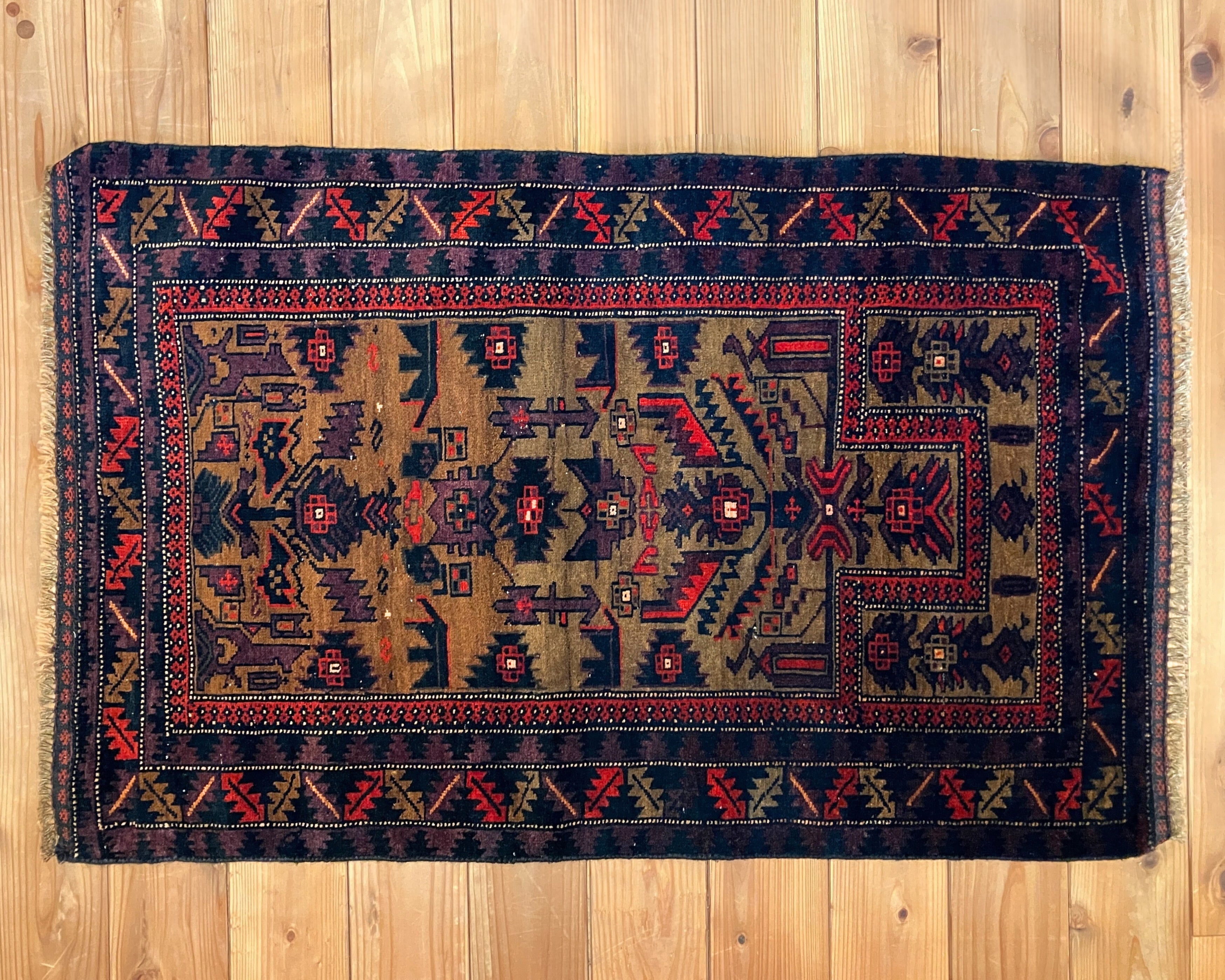 115×72アフガニスタントルクメン手織りヴィンテージラグギュル文様 115