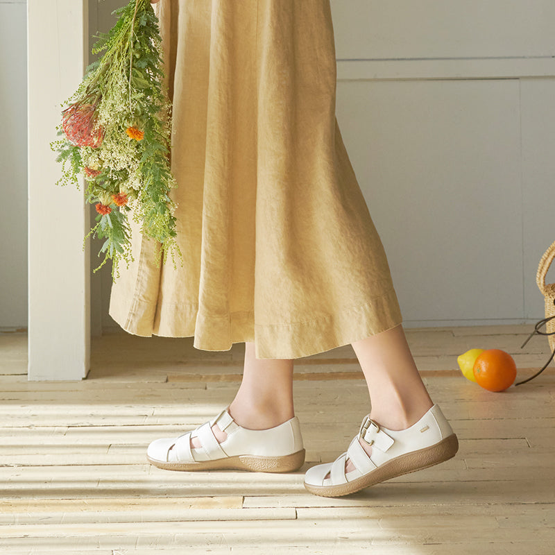 アキレス・ソルボ C 554 白｜牛革3E ストラップ付きグルカシューズ