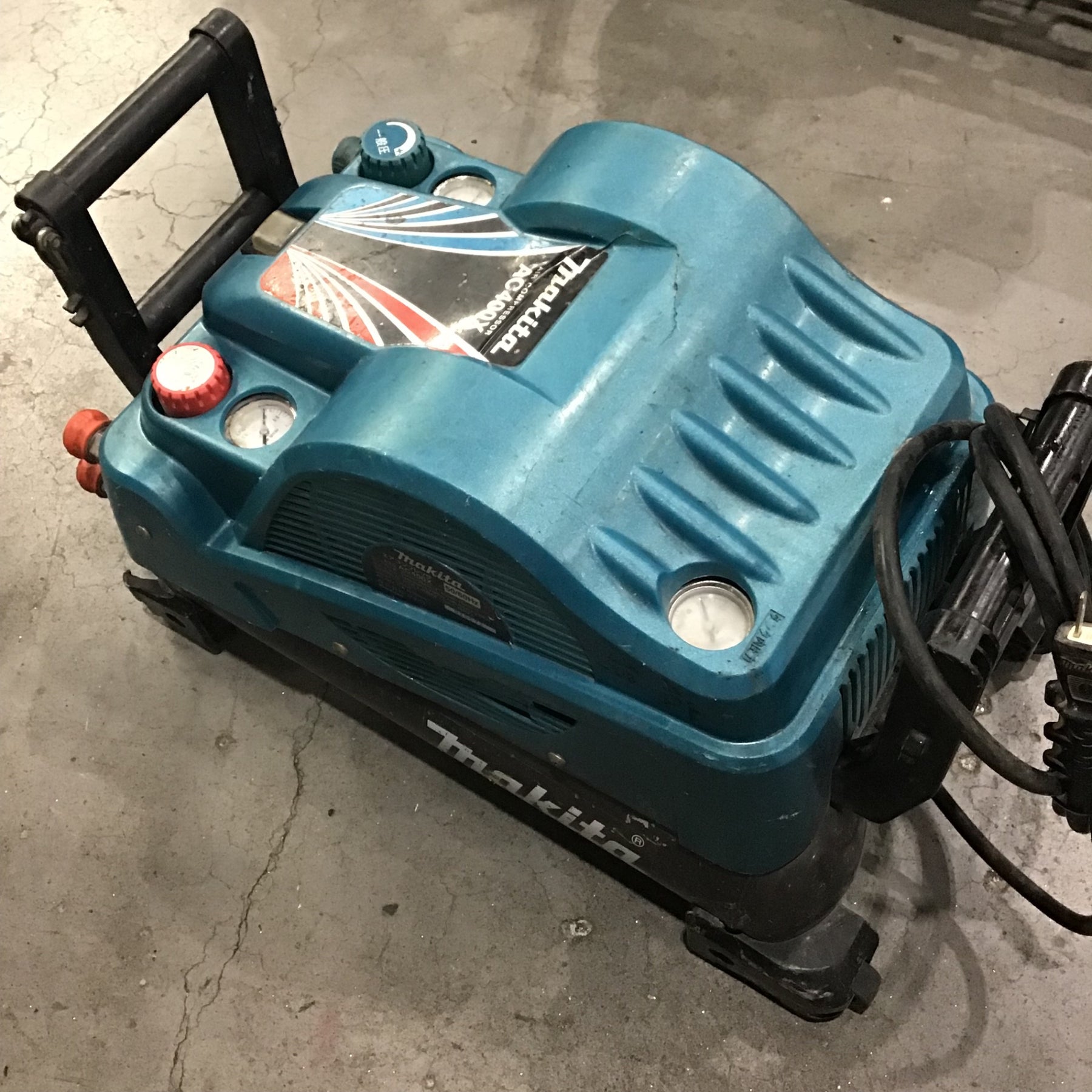 マキタ エアコンプレッサー AC400X【川口店】 – アクトツール