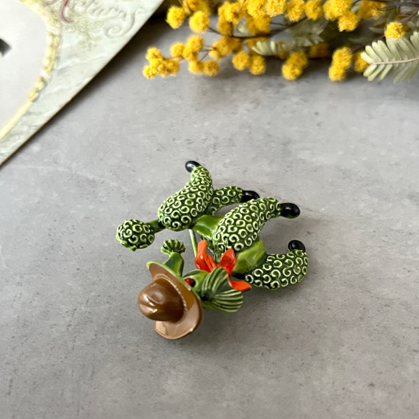 JJブランドおしゃれなトイプードルブローチ| アクトン アンティーク