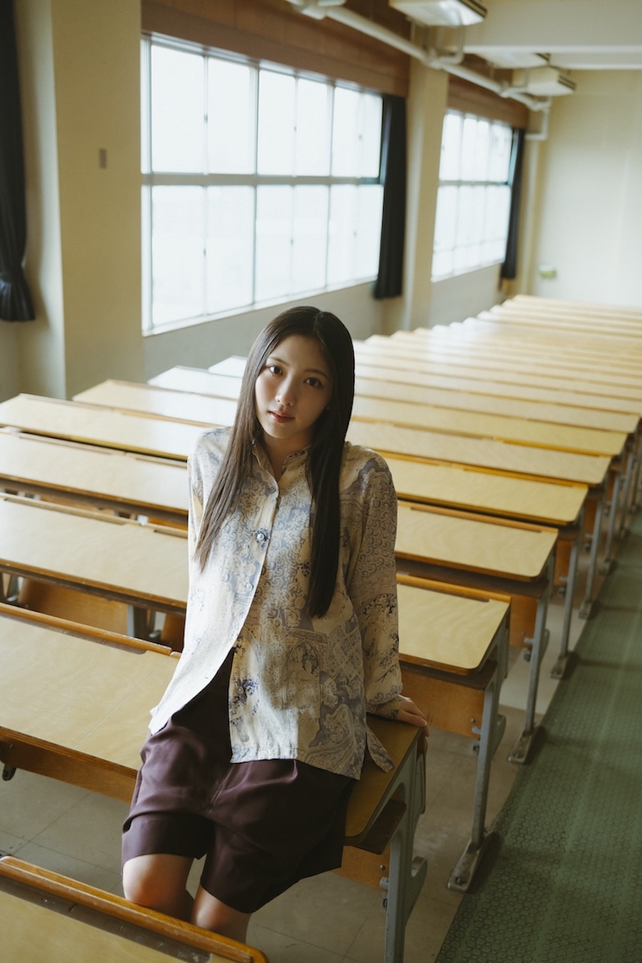 櫻坂46 谷口愛季、幻想的な雰囲気の中で増す透明感 | ACTRESS PRESS