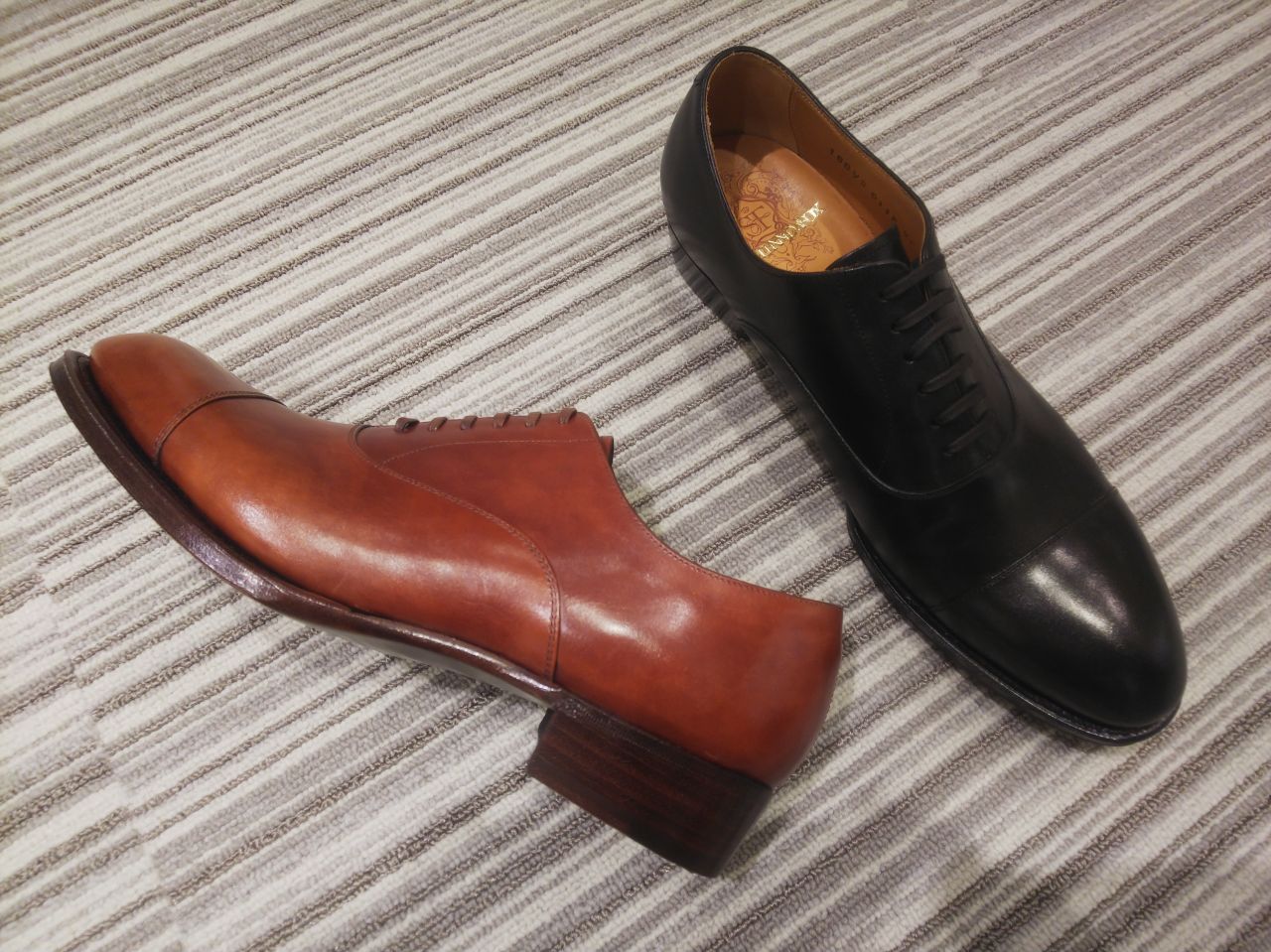 SHETLAND FOX ケンジントンⅡのご紹介 | GINZA WASHINGTON 銀座本店B2F