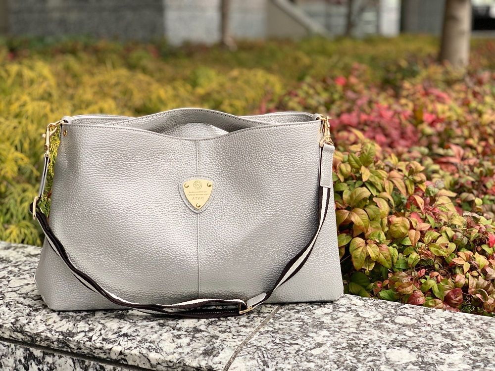 シルバーバッグは合わせやすい！！ | ATAO(アタオ) | ATAO 大丸梅田店