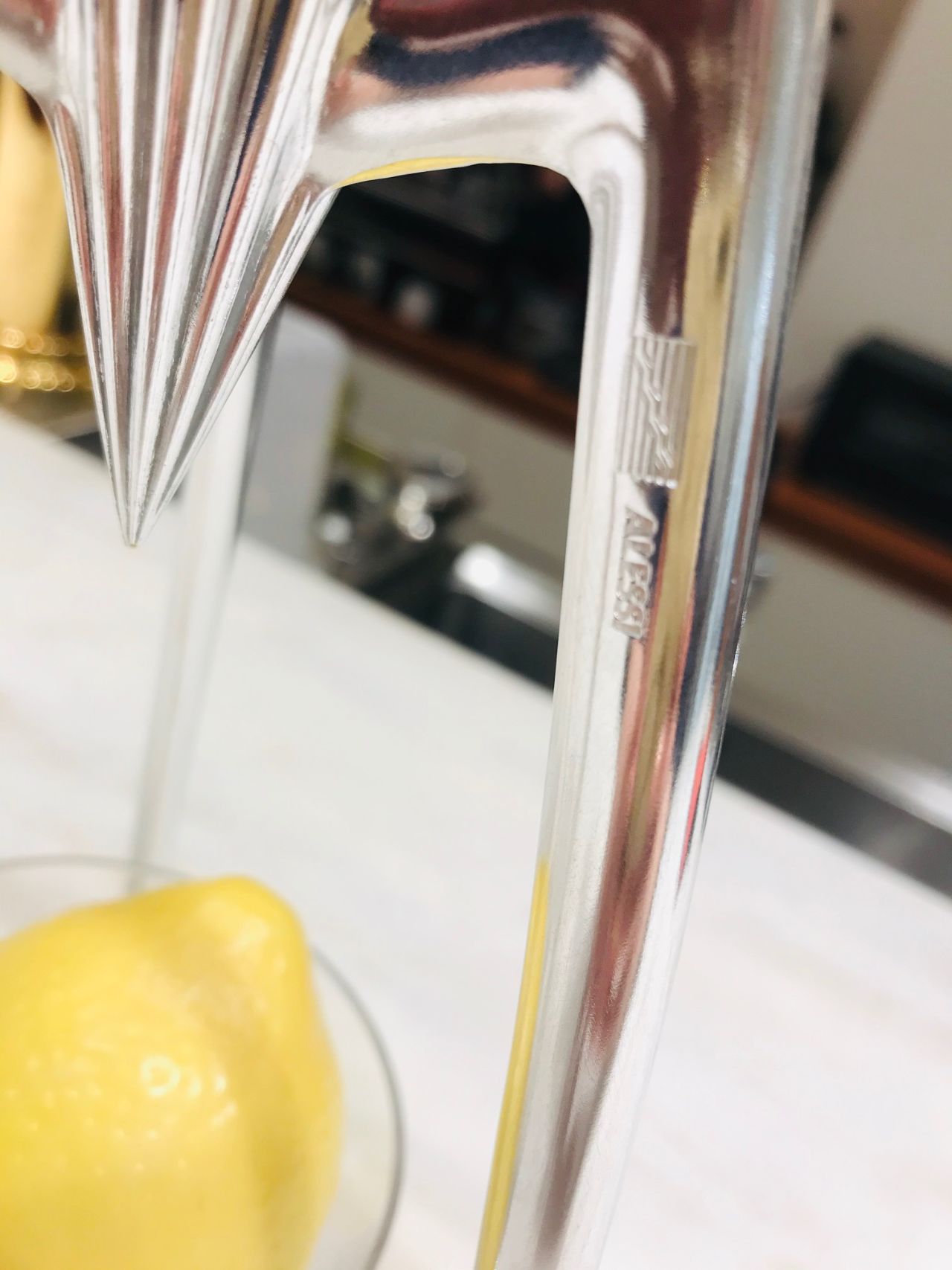 世界で最も有名なALESSIレモン絞り器♪ | 岡山拠点のトミヤ