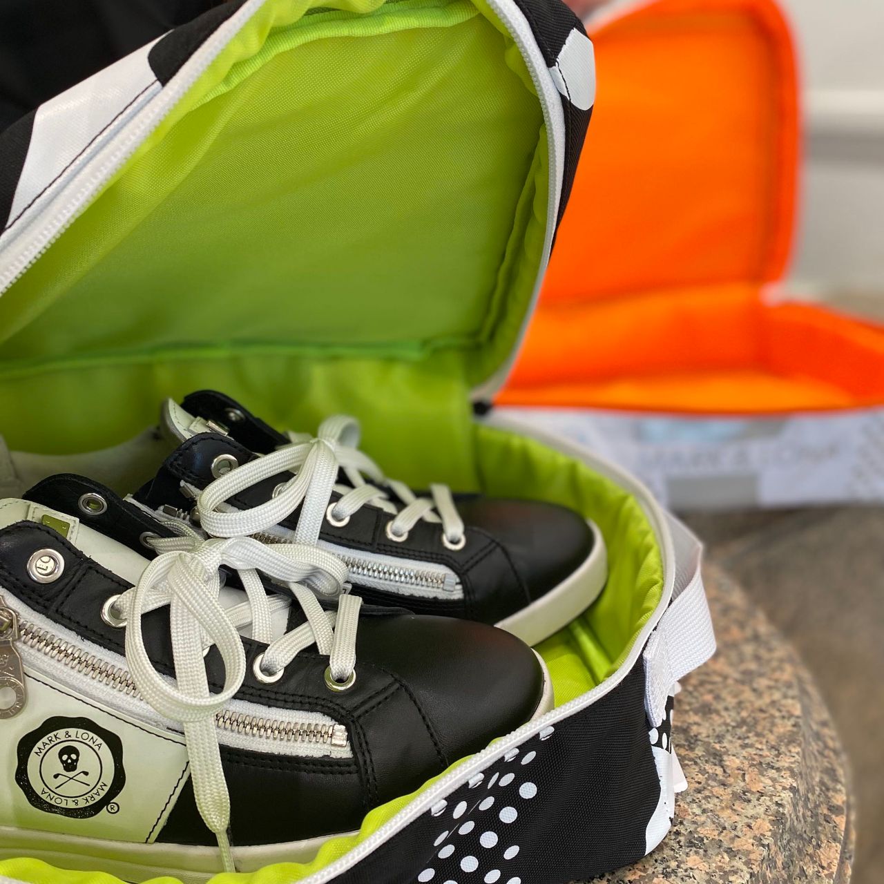 MARK＆LONAシューズケース入荷しました❣️ | ゴルフ5 プレステージ