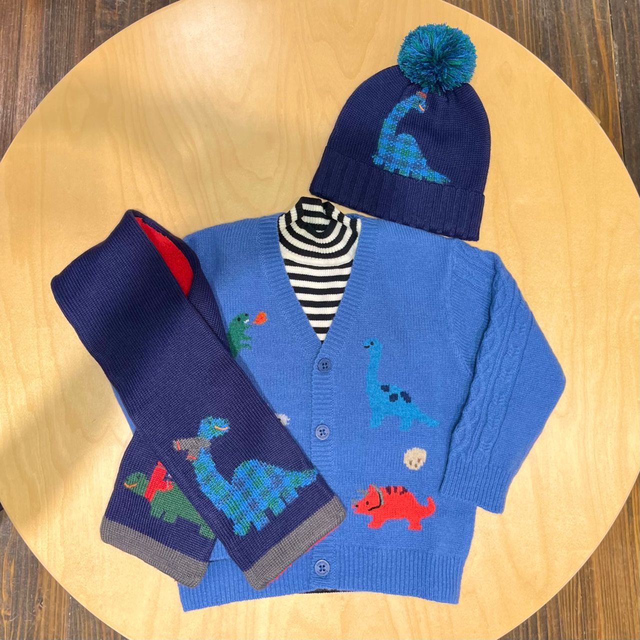 ニットコレクション開催中です♪｜ファミリア西宮阪急の公式ブログ